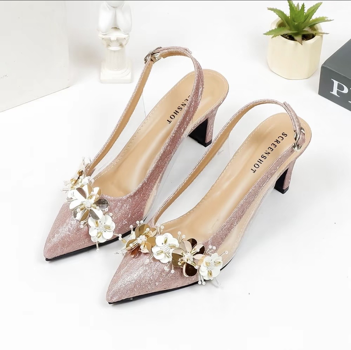 Heels Screenshoot Pink in Pink