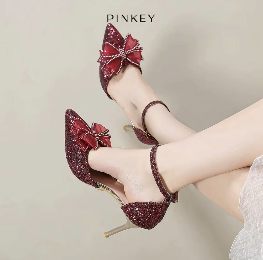 Heels Pinkey Maroon in Maroon